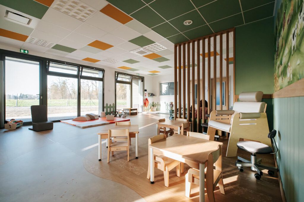 Salle d'activité pour enfants aux Aventuriers en Herbe